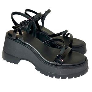 NEW Y2K 90s Style Gianni Bini Faux Patent Leather Lug Sole Platform Sandals NWT